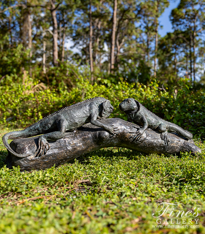 Search Result For Bronze Statues  - Bronze Iguanas On Tree Stump Statue - BS-489